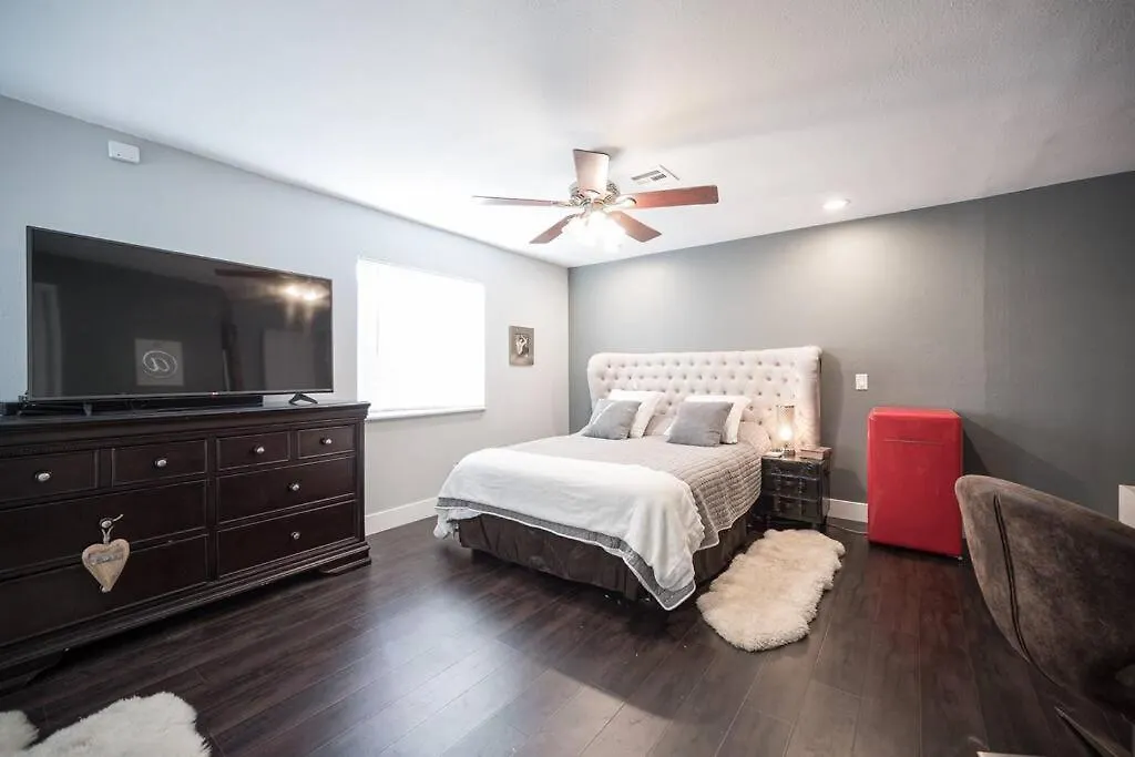 Holiday home Modern Home! Pool & Jacuzzi Las Vegas