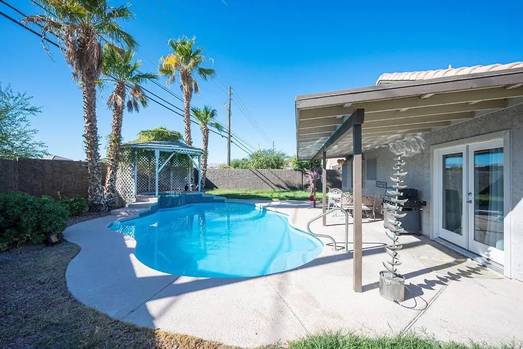 Modern Home! Pool & Jacuzzi Las Vegas Holiday home