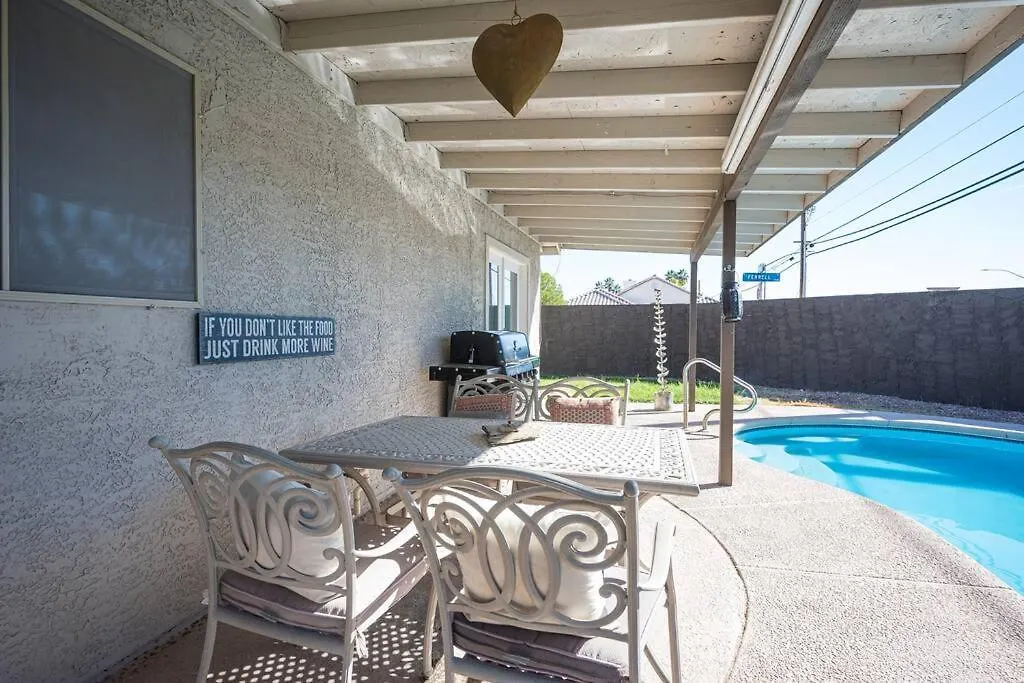 Modern Home! Pool & Jacuzzi Las Vegas