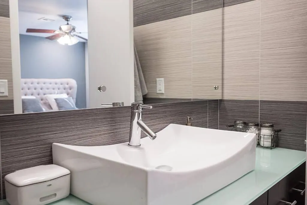 Modern Home! Pool & Jacuzzi Las Vegas Holiday home